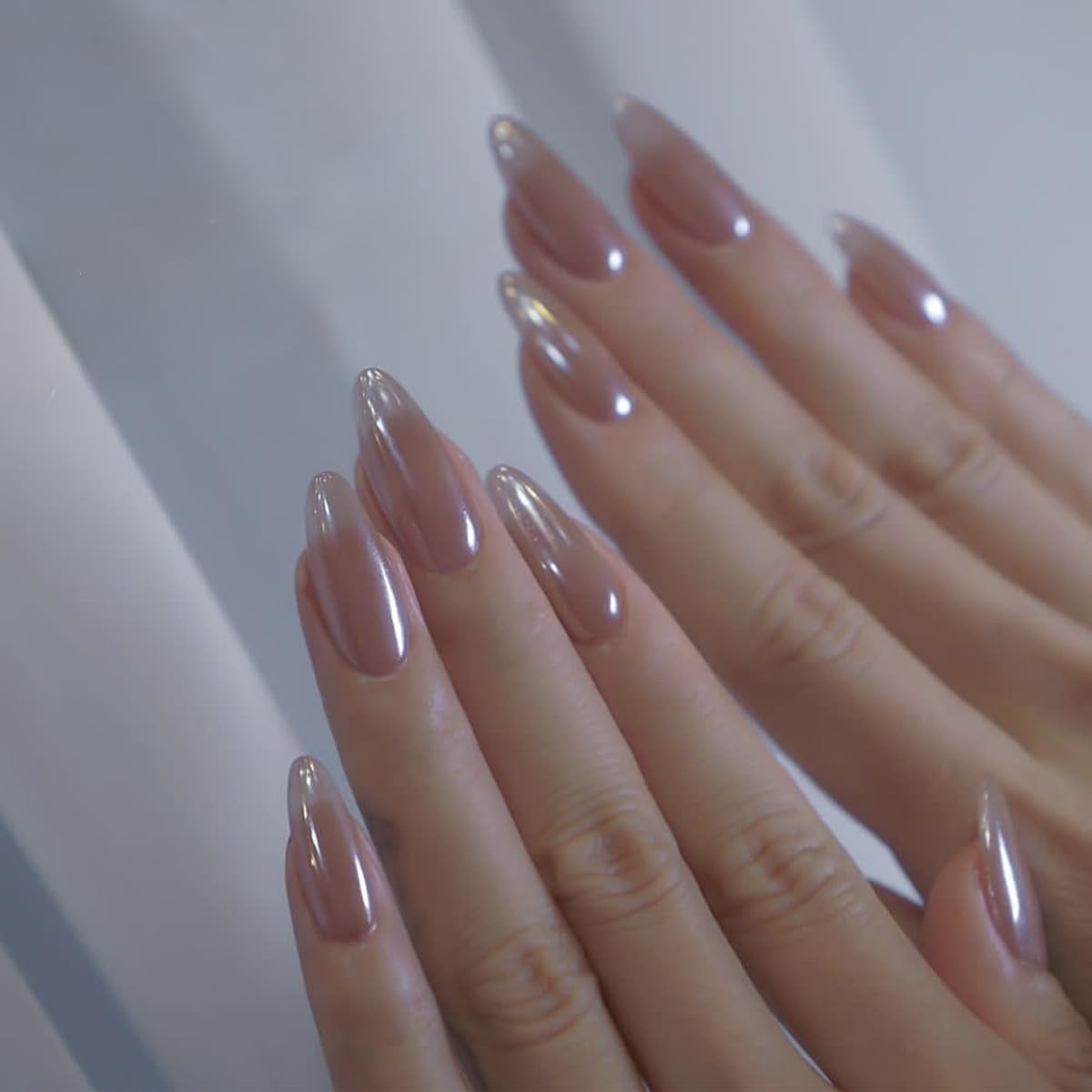 Chrome Press on Nails Medium Almond Fake Nails with Nude Aurora False Nails Metallic Mirror Glossy Glue on Nails Full Cover Acrylic Stick on Nails Shiny Artificial Nails for Women Manicure 24Pcs