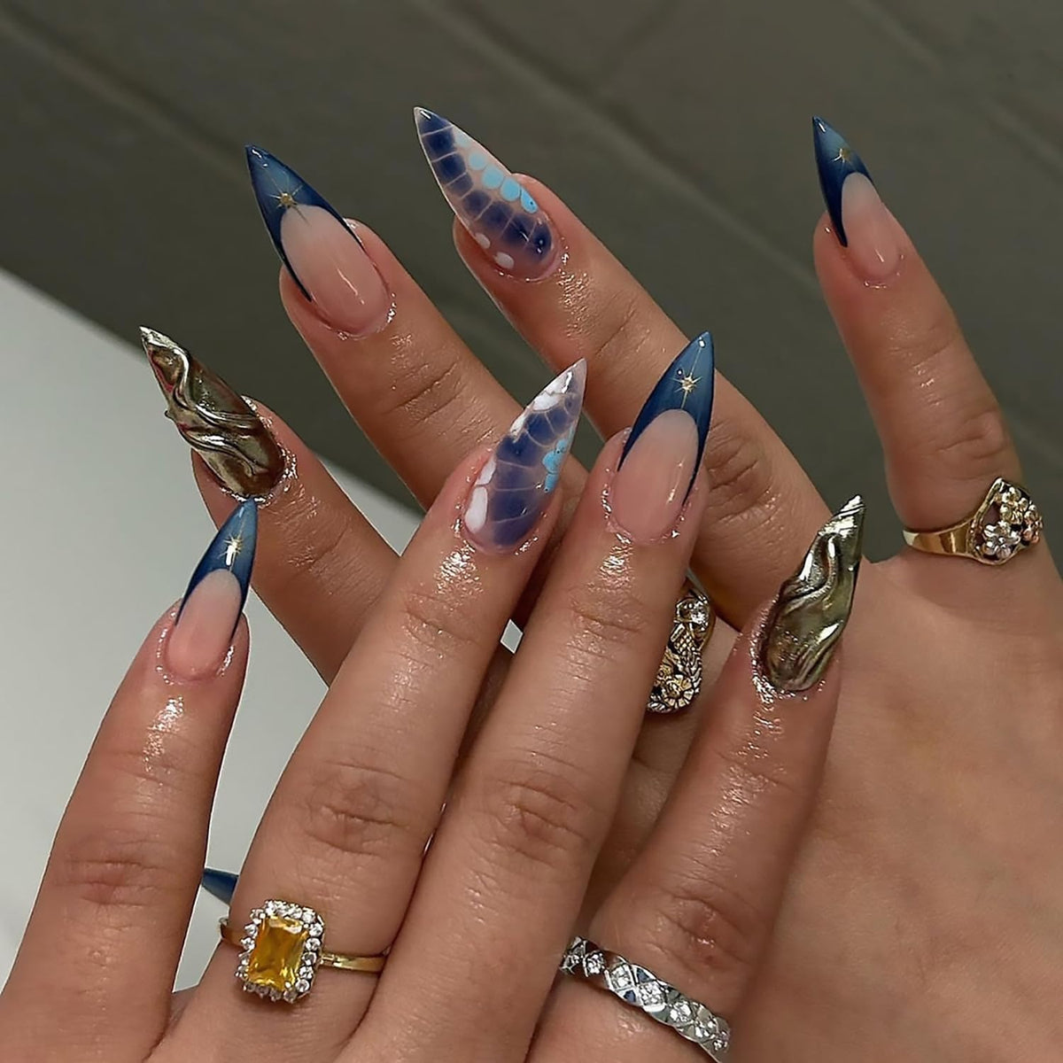 Tyuimhx Blue French Tip Press on Nails Medium Almond Fake Nails With Gold Star Alligator Texture Designs 3D Gold Stripe False Nails Full Cover Stick on Nails Acrylic Artificial Nails for Women 24Pcs